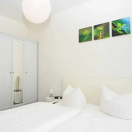 Lena - 11 Вілла