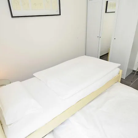 Lena - 11 Вілла